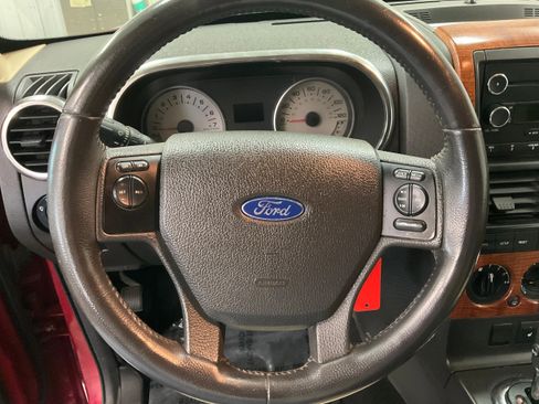 Used 2010 Ford Explorer Eddie Bauer image 13