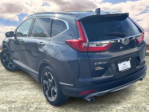 Used 2019 Honda CR-V Touring image 4