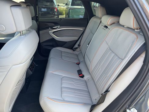 Used 2024 Audi Q8 e-tron Prestige w/ Prestige Package image 35