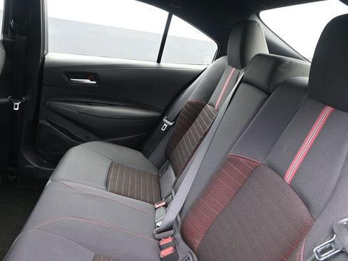 Used 2025 Toyota Corolla SE image 20