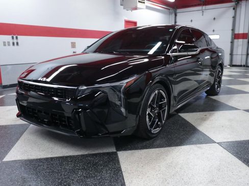 Used 2025 Kia K4 GT-Line image 5