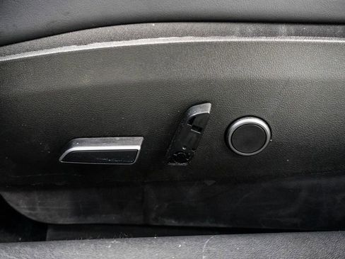 Used 2023 Tesla Model 3 Standard Range image 7