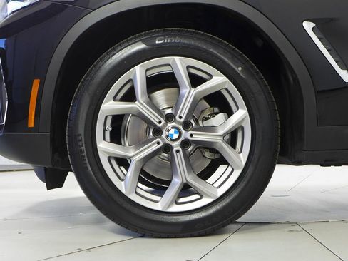 Certified 2023 BMW X4 xDrive30i w/ Convenience Package image 5