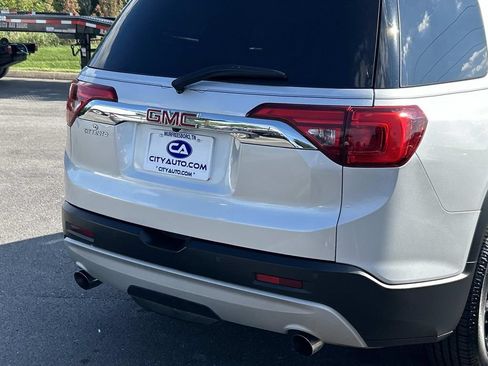 Used 2017 GMC Acadia SLT FWD image 14