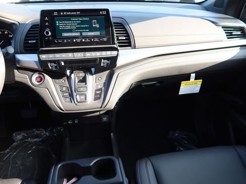 New 2026 Honda Odyssey Sport-L image 8