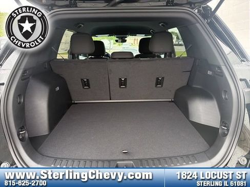 New 2026 Chevrolet Equinox LT w/ Safety and Technology Package FWD image 18