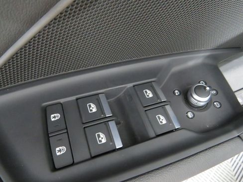 Used 2024 Audi A3 2.0T Premium image 43