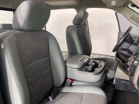 Used 2018 RAM 1500 Big Horn AWD/4WD image 15