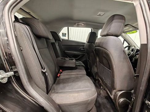 Used 2019 Chevrolet Trax LS FWD image 18
