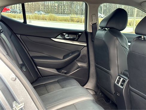 Used 2022 Nissan Maxima SV w/ Floor Mat Group image 11