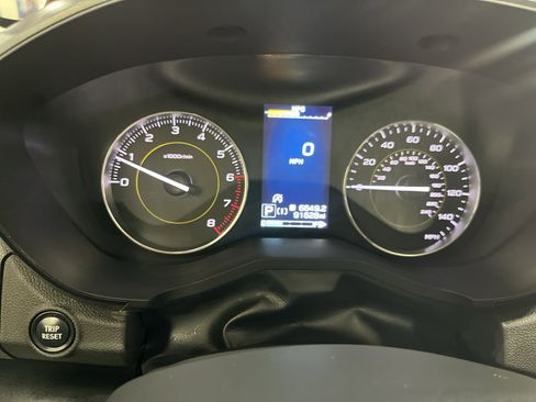 Used 2021 Subaru Crosstrek 2.5i Sport w/ Moonroof Package AWD/4WD image 23