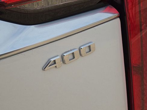 Used 2023 Cadillac XT6 Premium Luxury image 13