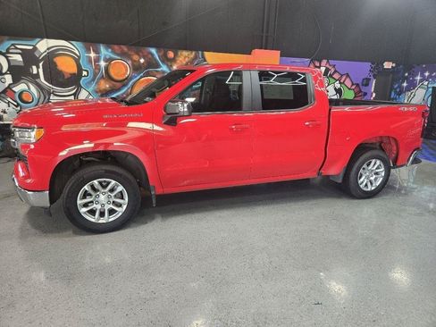 Used 2024 Chevrolet Silverado 1500 LT AWD/4WD image 2