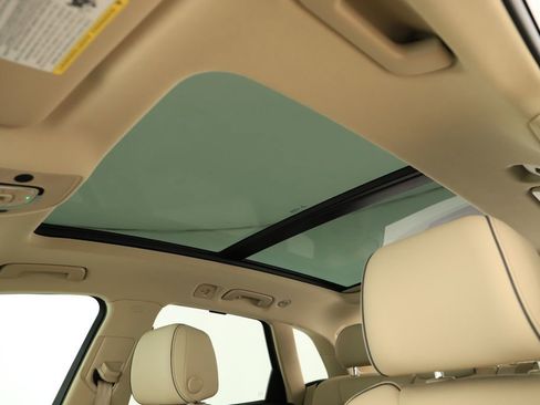 Used 2021 Audi Q5 Prestige w/ Prestige Package image 26