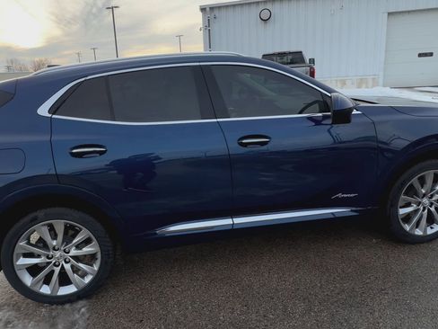 Used 2023 Buick Envision Avenir image 9