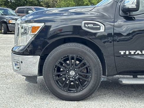 Used 2017 Nissan Titan SL RWD image 10