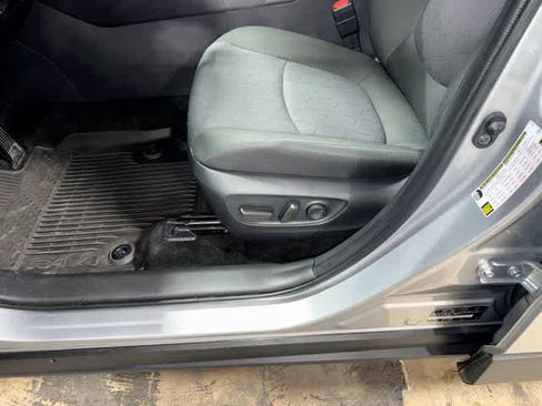 Used 2025 Toyota RAV4 XLE w/ Convenience Package image 42