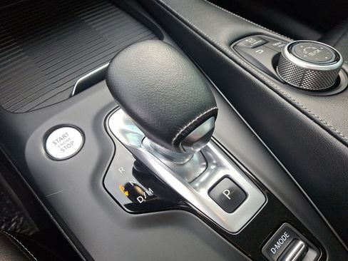 Used 2019 INFINITI QX50 Essential w/ Premium Heat Package image 15