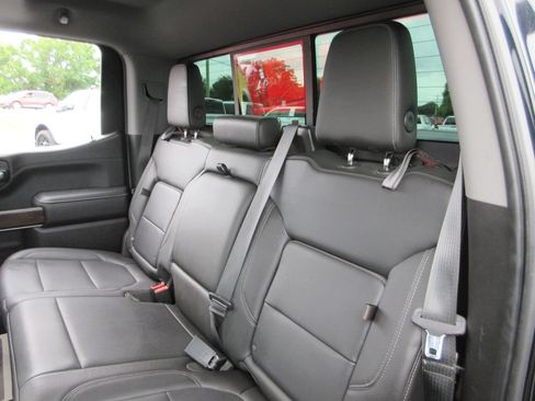 Used 2019 GMC Sierra 1500 SLT w/ SLT Premium Plus Package AWD/4WD image 22