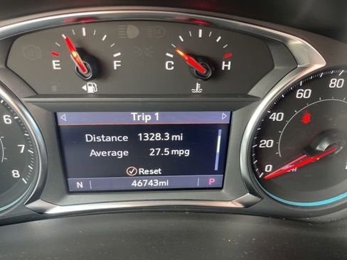 Certified 2023 Chevrolet Equinox Premier FWD image 23