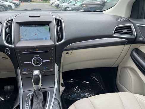 Used 2016 Ford Edge Titanium w/ Equipment Group 302A AWD/4WD image 13