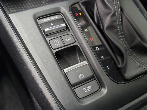 Certified 2025 Honda CR-V LX image 31