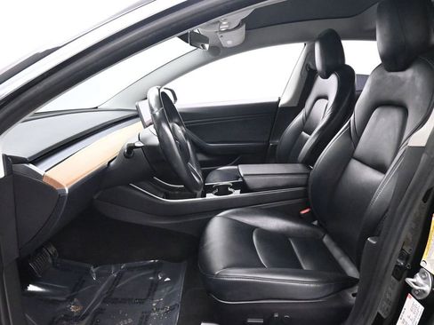 Used 2018 Tesla Model 3 Long Range image 11