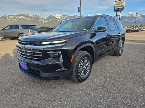 New 2026 Chevrolet Traverse LT w/ LPO, Floor Liner Package image 3