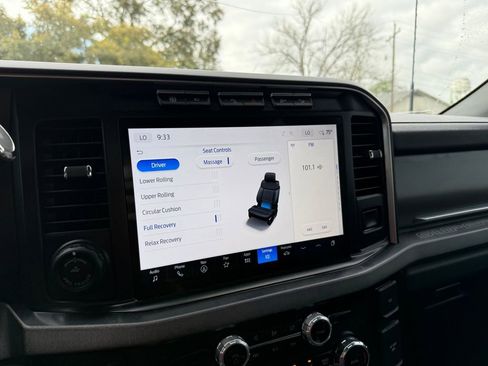 Used 2024 Ford F250 Platinum image 13