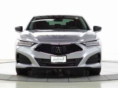 Used 2022 Acura TLX w/ Technology Package image 2