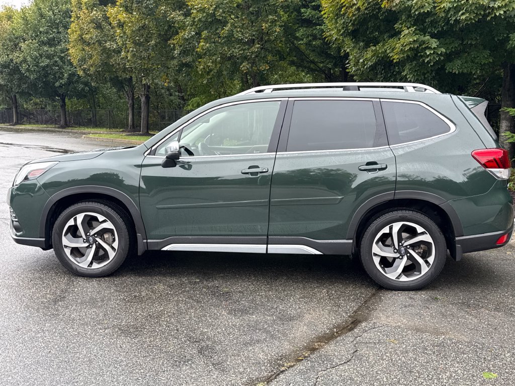 Used 2023 Subaru Forester Touring AWD/4WD image 4