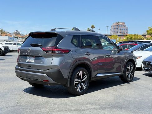 Used 2023 Nissan Rogue SL w/ SL Premium Package FWD image 7