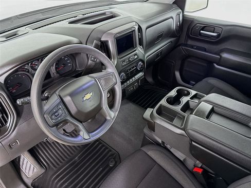 Used 2023 Chevrolet Silverado 1500 Custom image 10