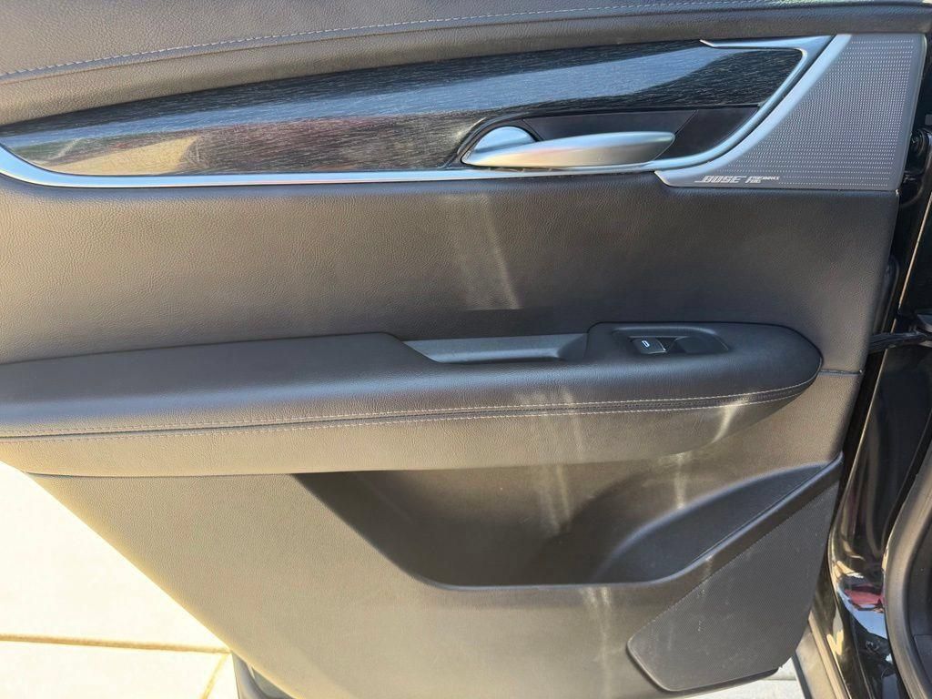 Used 2023 Cadillac XT5 Premium Luxury FWD image 12