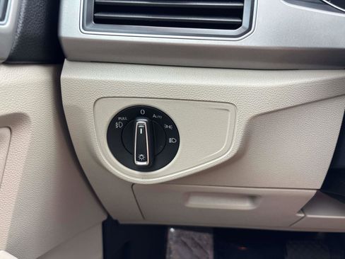 Used 2019 Volkswagen Atlas SE w/ Towing Package image 20