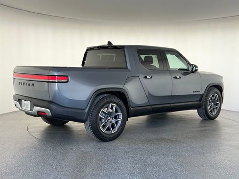 Used 2023 Rivian R1T Adventure image 3