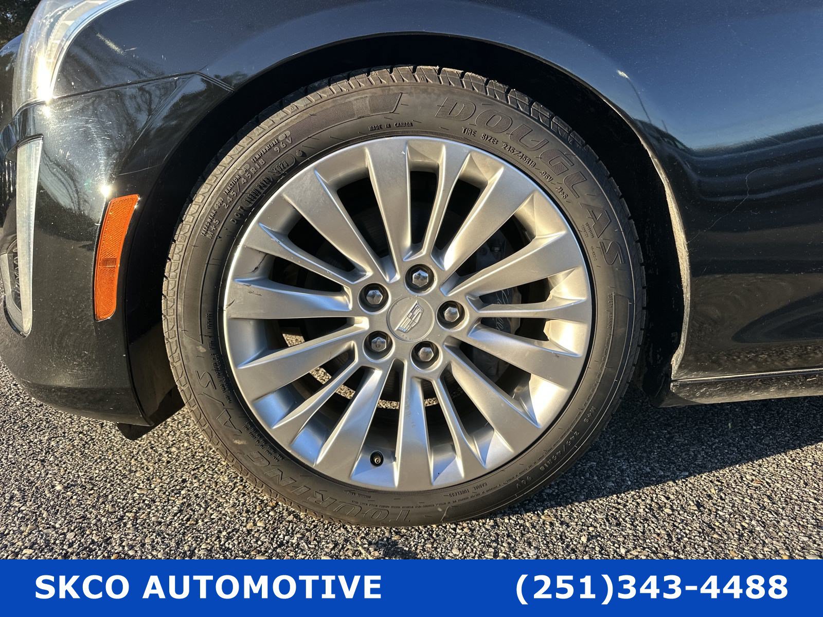 Used 2018 Cadillac CTS Sedan RWD image 9