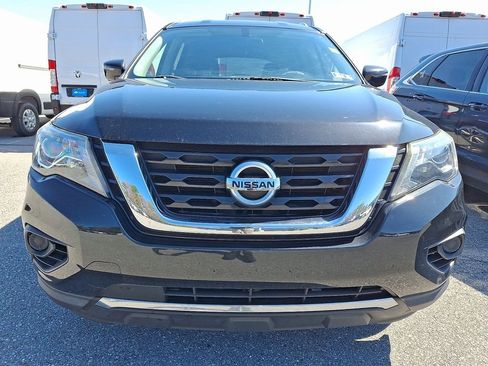 Used 2020 Nissan Pathfinder S image 2