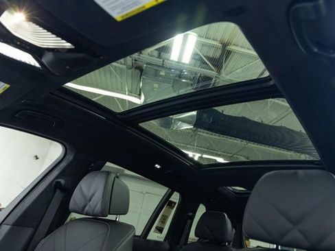 New 2026 BMW X7 xDrive40i AWD/4WD image 16