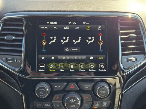 Used 2020 Jeep Grand Cherokee Limited X image 23