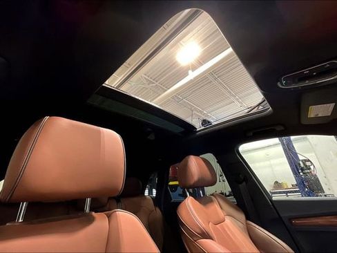 Used 2023 Audi Q5 2.0T Premium Plus w/ Premium Plus Package AWD/4WD image 22