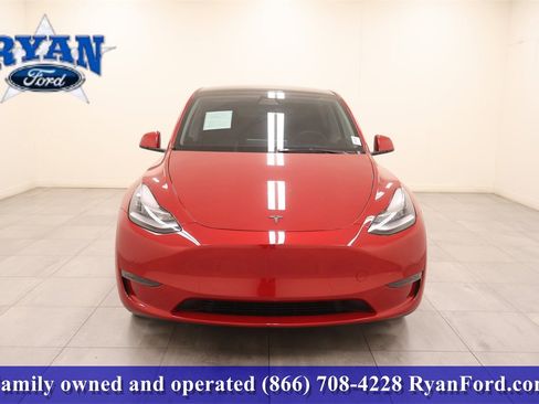 Used 2022 Tesla Model Y Long Range image 8