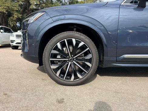 Used 2026 Volvo XC90 B6 Plus w/ Protection Package Premier AWD/4WD image 10