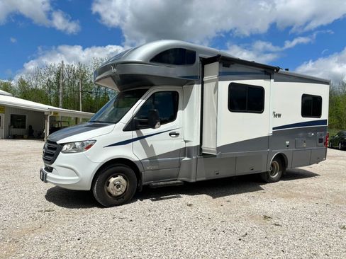 Used 2019 Mercedes-Benz Sprinter 170 image 12