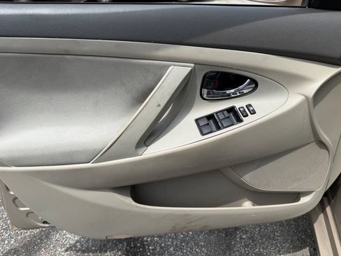 Used 2009 Toyota Camry Hybrid FWD image 8