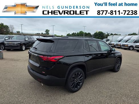 Used 2023 Chevrolet Traverse RS w/ LPO, Floor Liner Package AWD/4WD image 7