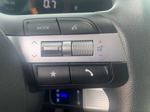 Certified 2025 Hyundai Sonata SEL FWD image 17