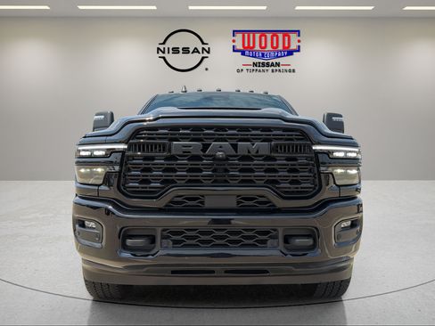 Used 2025 RAM 2500 Limited AWD/4WD image 6
