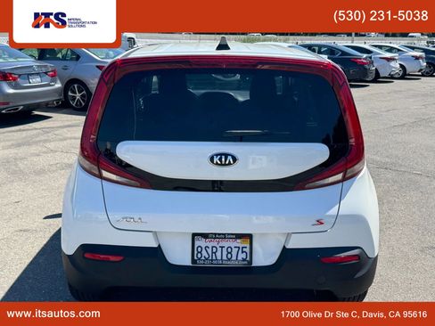 Used 2021 Kia Soul S FWD image 4