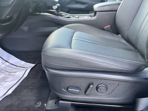 Used 2025 Kia Sorento S FWD image 18